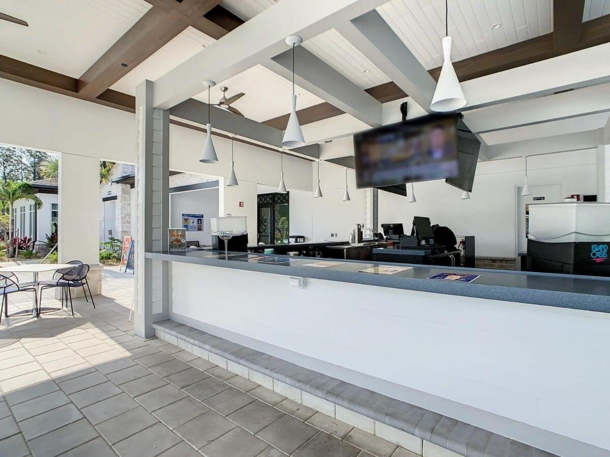 Gorgeous 2Br Lakeview Condo With Waterpark Кисими Екстериор снимка