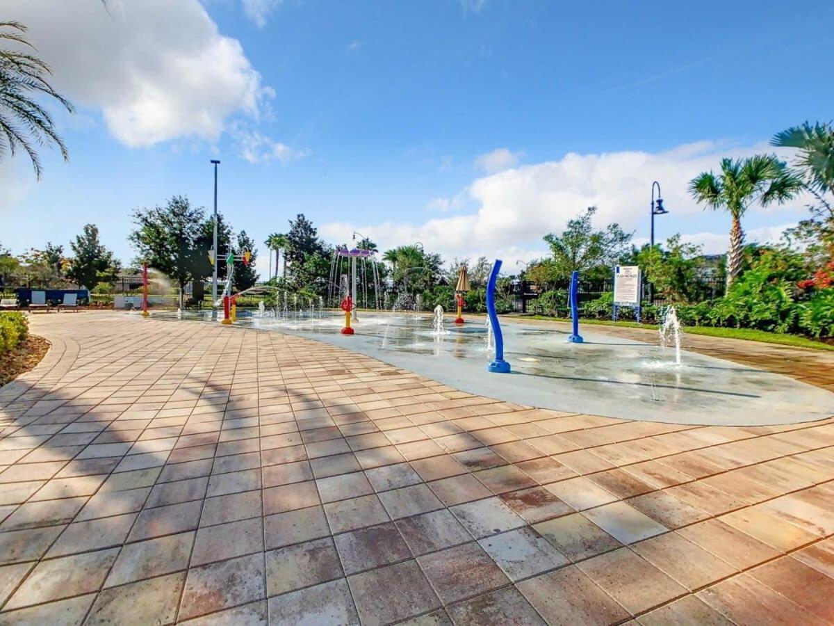 Gorgeous 2Br Lakeview Condo With Waterpark Кисими Екстериор снимка