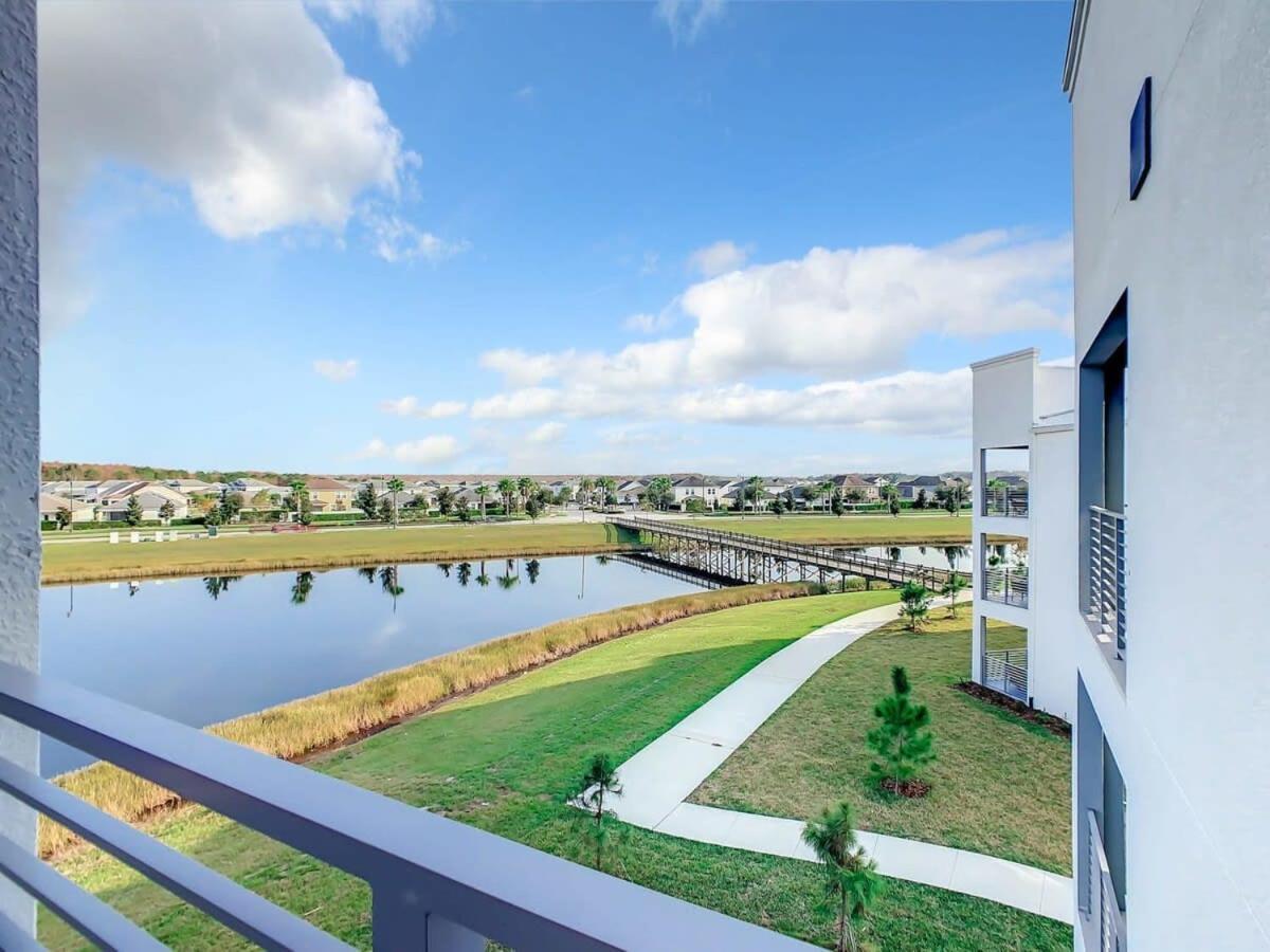 Gorgeous 2Br Lakeview Condo With Waterpark Кисими Екстериор снимка