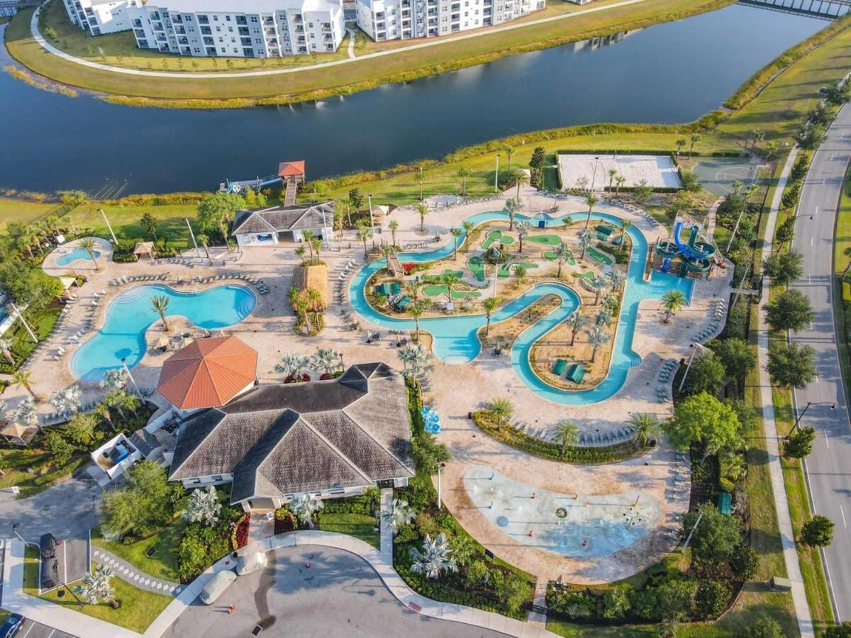 Gorgeous 2Br Lakeview Condo With Waterpark Кисими Екстериор снимка